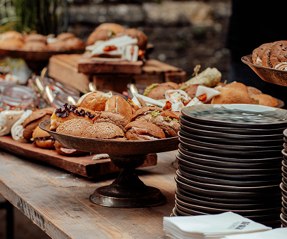 Home 3 buffet